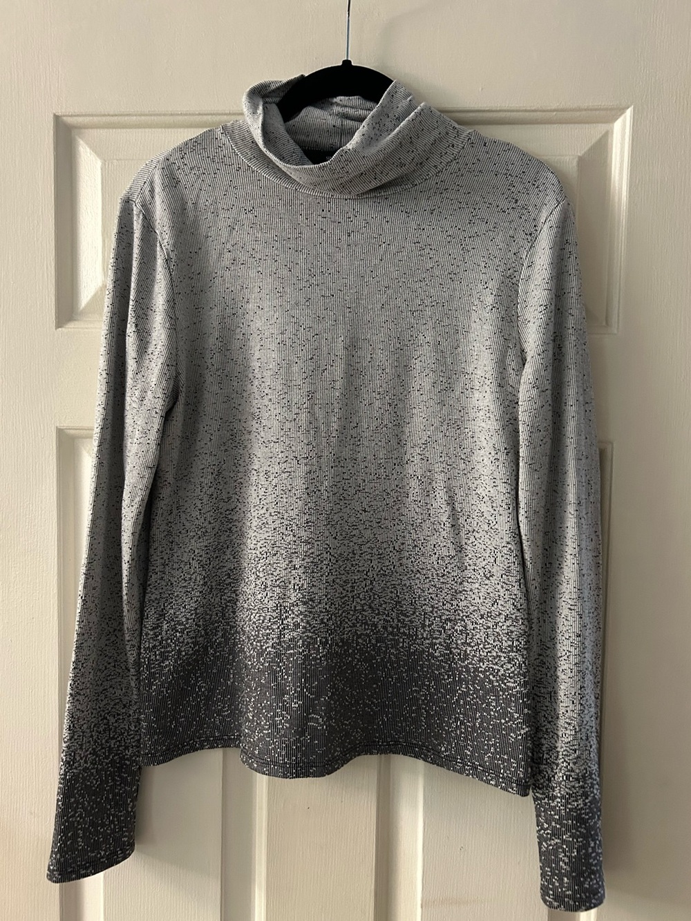 Simply Vera Vera Wang Gray Speckled Turtleneck